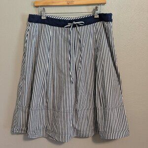 Madison Blue and White Striped Skirt - Large